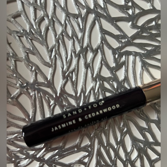 Sand + Fog Jasmine & Cedarwood 10mL roller - Picture 2 of 3